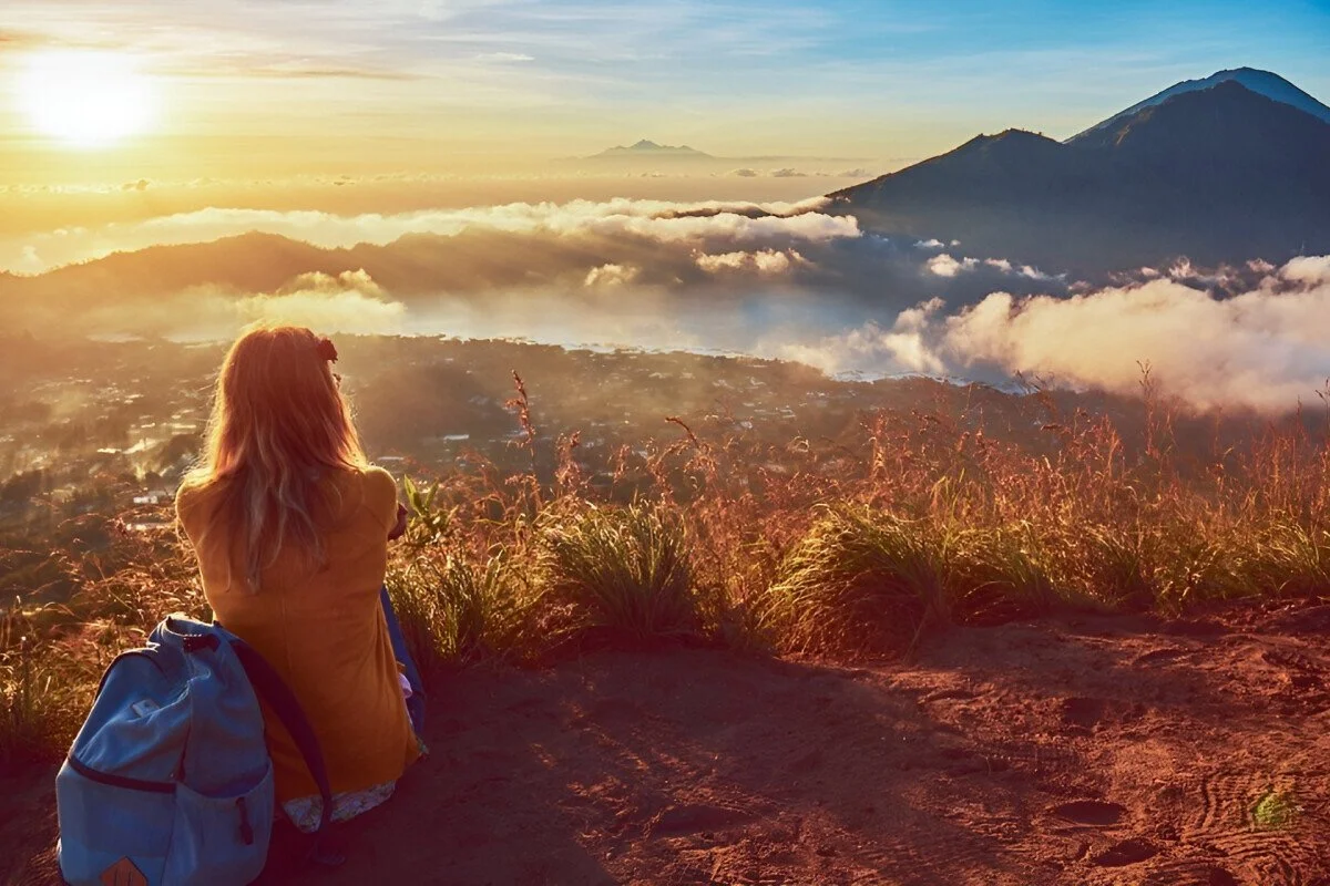 Рассвет на вершине вулкана Батур