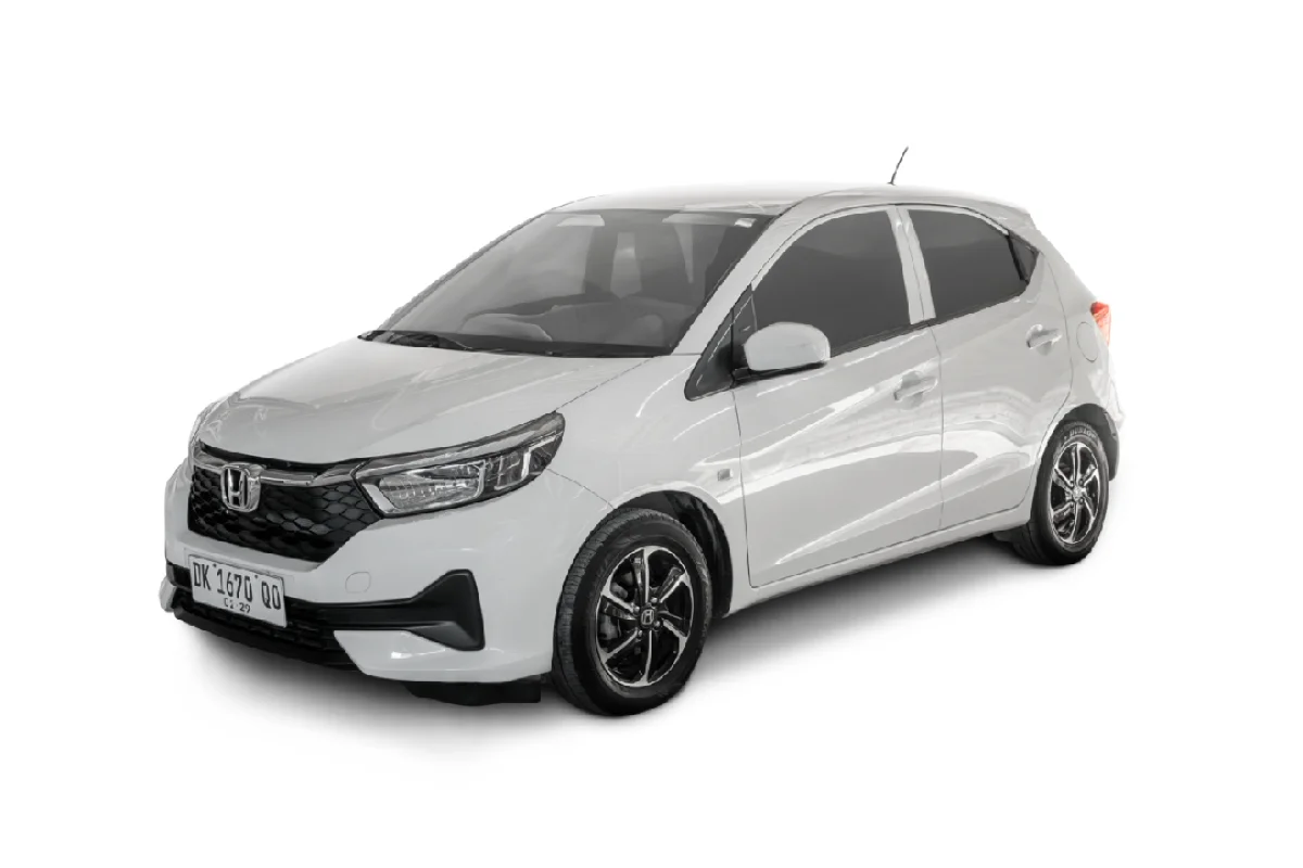 Компактный автомобиль Honda Brio для аренды на Бали